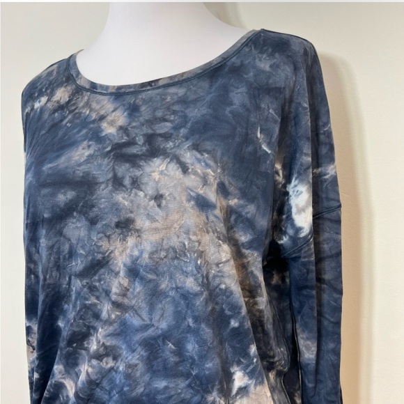 LULULEMON To The Point Long Sleeve *Mist* - Picture 2 of 8